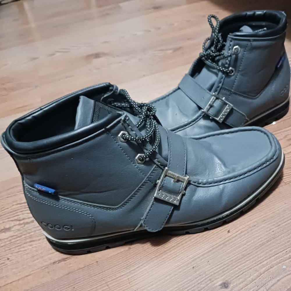 Coogi boots